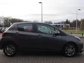 Toyota Yaris thumbnail 13