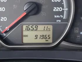Toyota Yaris thumbnail 23