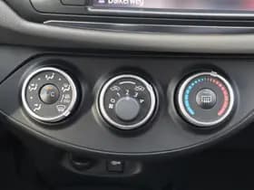 Toyota Yaris thumbnail 31