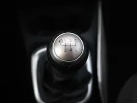 Toyota Yaris thumbnail 33
