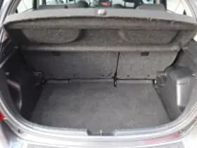 Toyota Yaris thumbnail 5