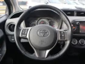 Toyota Yaris thumbnail 50