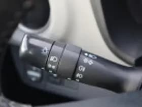 Toyota Yaris thumbnail 55