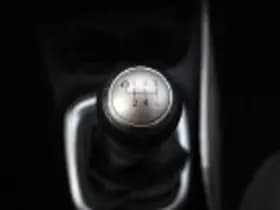Toyota Yaris thumbnail 62