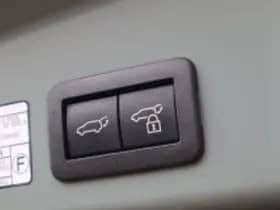 Toyota Corolla thumbnail 6