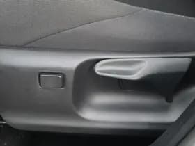 Toyota C hr thumbnail 26