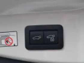 Toyota C hr thumbnail 50