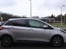 Toyota Yaris thumbnail 14