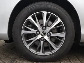Toyota Yaris thumbnail 18