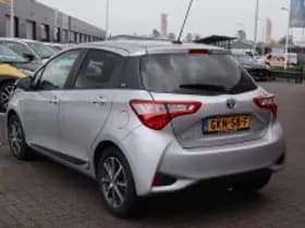 Toyota Yaris thumbnail 3