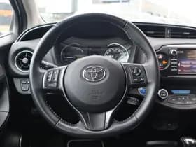 Toyota Yaris thumbnail 25
