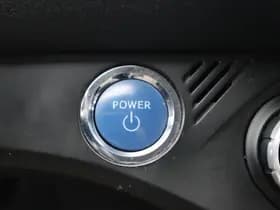 Toyota Yaris thumbnail 32