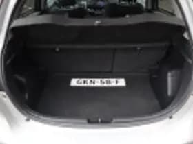 Toyota Yaris thumbnail 48