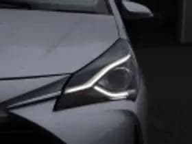 Toyota Yaris thumbnail 54