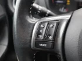 Toyota Yaris thumbnail 64