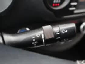 Toyota Yaris thumbnail 67