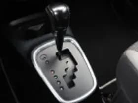 Toyota Yaris thumbnail 76