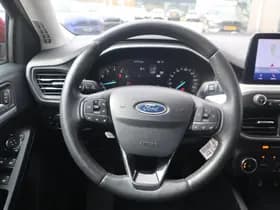 Ford Focus thumbnail 24