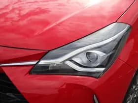 Toyota Yaris thumbnail 17