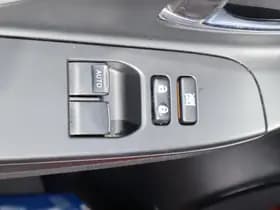 Toyota Yaris thumbnail 24