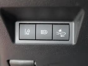 Toyota Yaris thumbnail 26