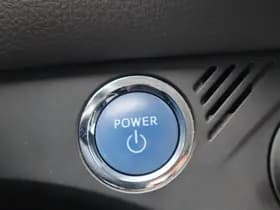 Toyota Yaris thumbnail 32