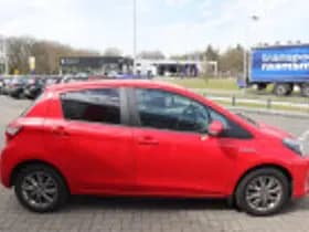 Toyota Yaris thumbnail 49