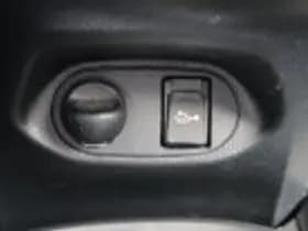 Toyota Yaris thumbnail 70
