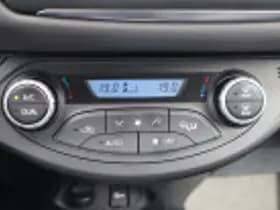 Toyota Yaris thumbnail 71