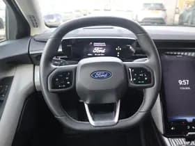 Ford Explorer thumbnail 28