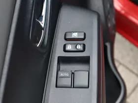 Toyota Yaris thumbnail 24