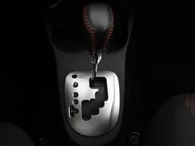 Toyota Yaris thumbnail 36