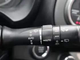 Toyota Yaris thumbnail 68