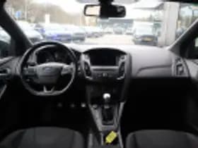 Ford Focus thumbnail 54