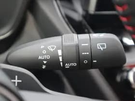 Toyota Corolla thumbnail 33