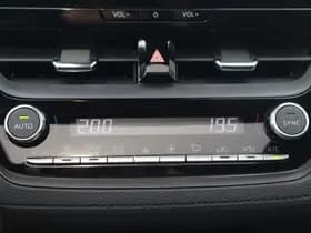Toyota Corolla thumbnail 38