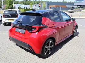 Toyota Yaris thumbnail 12