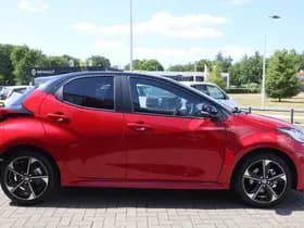 Toyota Yaris thumbnail 13