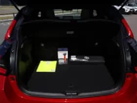 Toyota Yaris thumbnail 5
