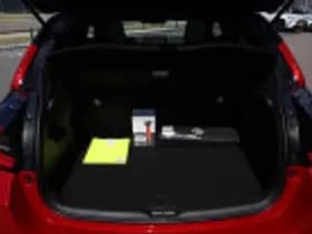 Toyota Yaris thumbnail 50
