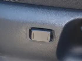 Toyota C hr thumbnail 28