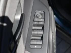 Toyota C hr thumbnail 65