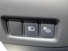 Toyota C hr thumbnail 33