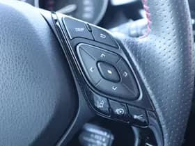 Toyota C hr thumbnail 35