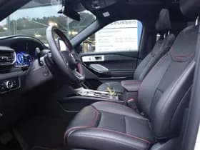 Ford Explorer thumbnail 32