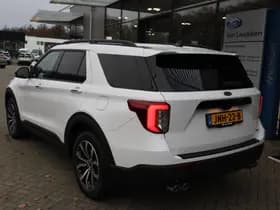 Ford Explorer thumbnail 9