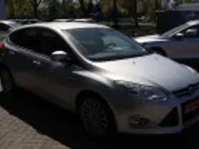 Ford Focus thumbnail 48