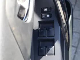 Toyota Auris thumbnail 25
