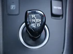Toyota Auris thumbnail 37