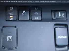 Toyota Auris thumbnail 38